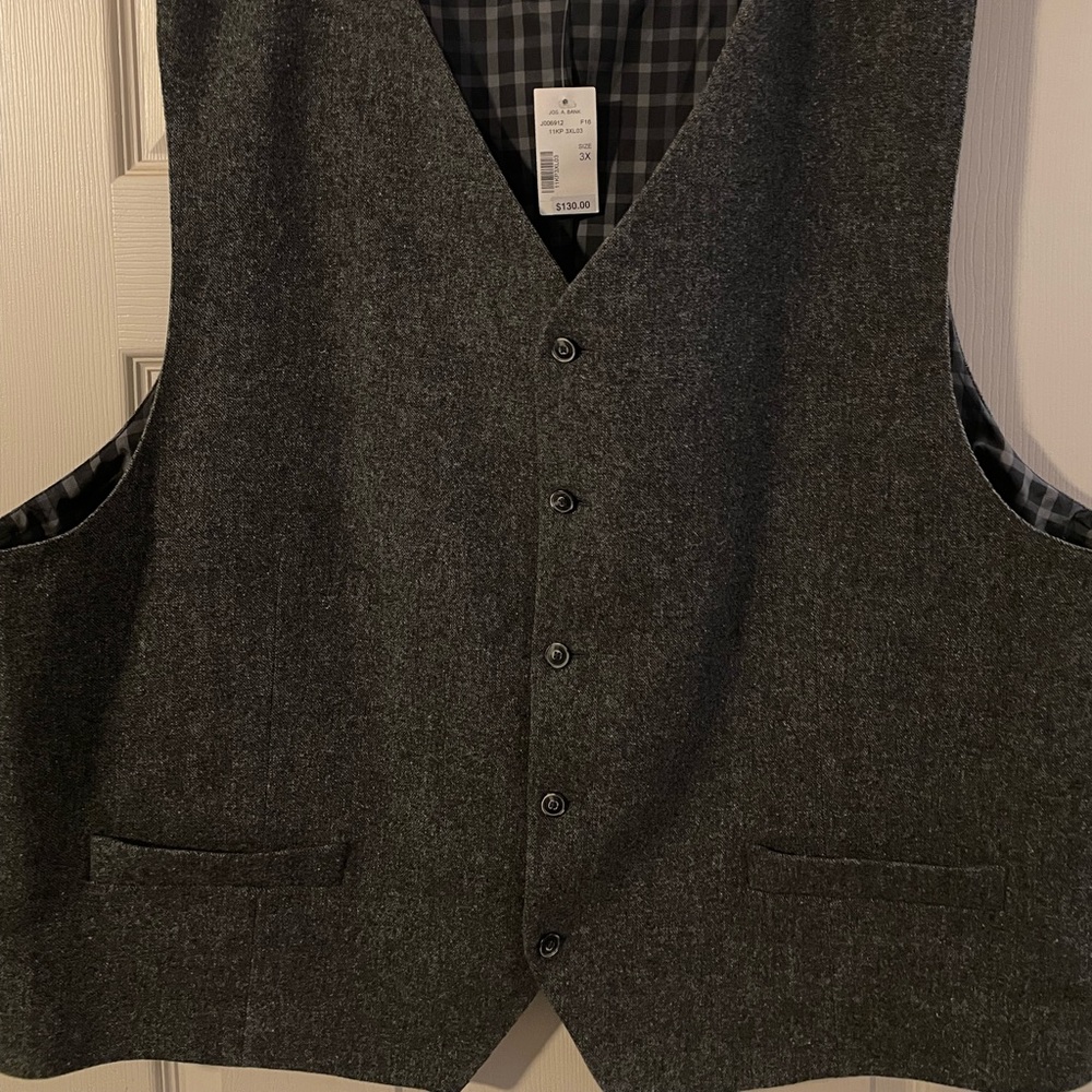 Men’s Wool Vest.